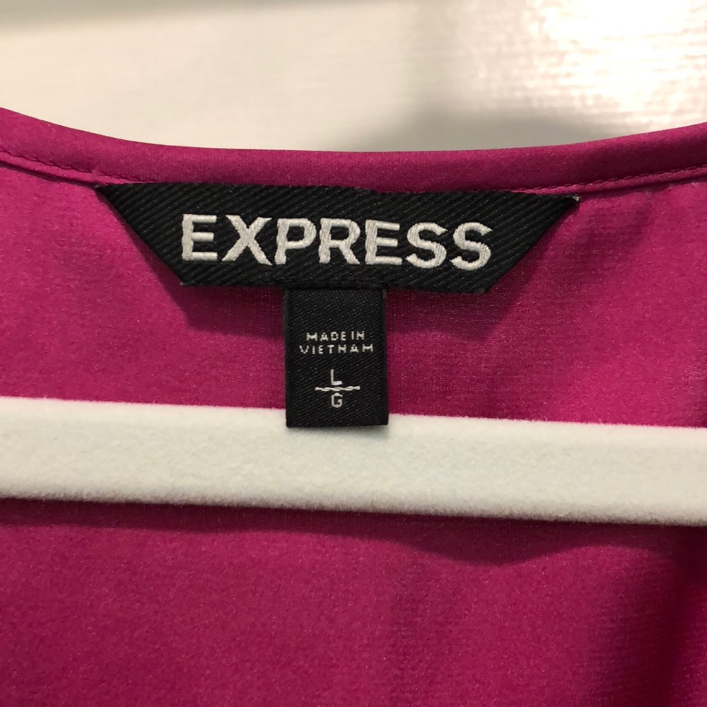 Express Lace Blouse - Picture 3 of 5